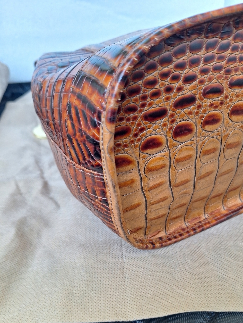 Brahmin Julian Tote Pecan Melbourne Croc Embossed Leather Bucket Bag + Organizer - Picture 11 of 16